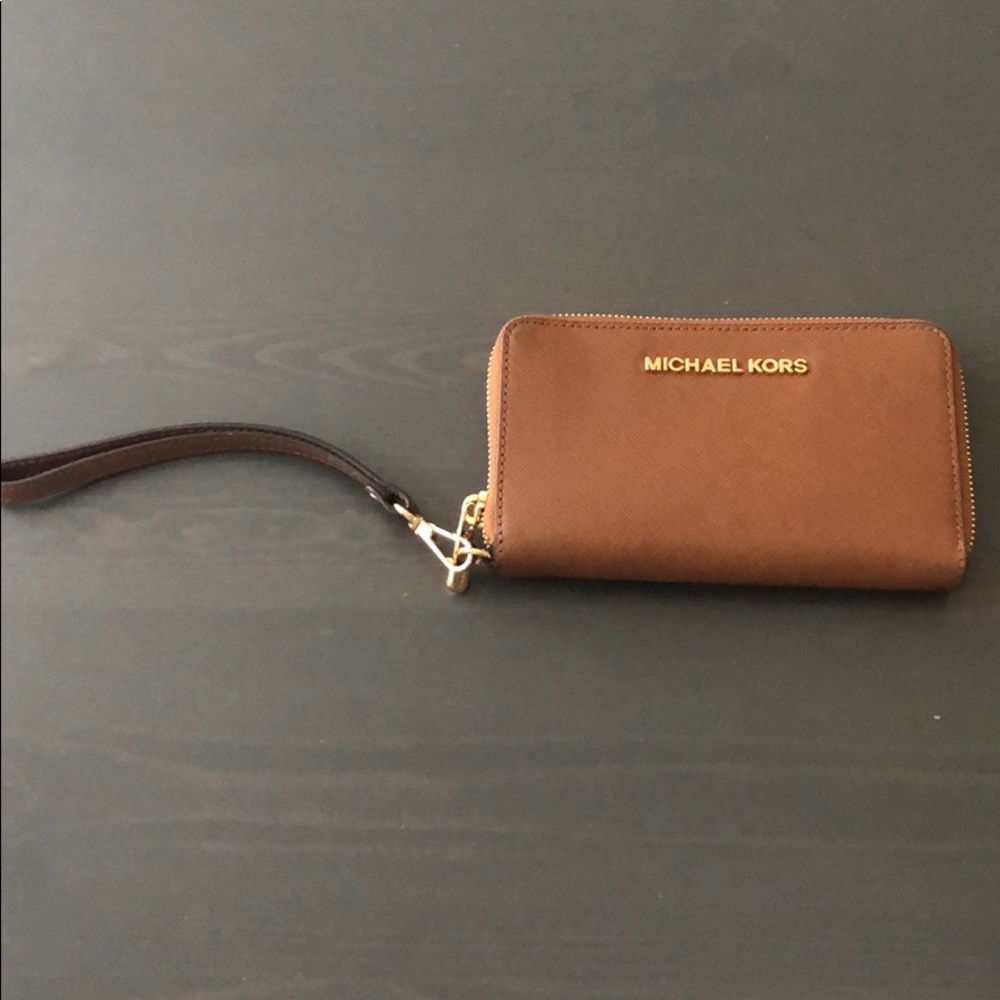 Michael Kors wristlet